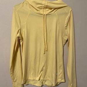 Long sleeve athletic top